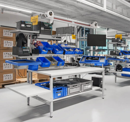 ERGO-line_Montagetische_Schwenkarme ERGO-line Standardprogramm modulares System